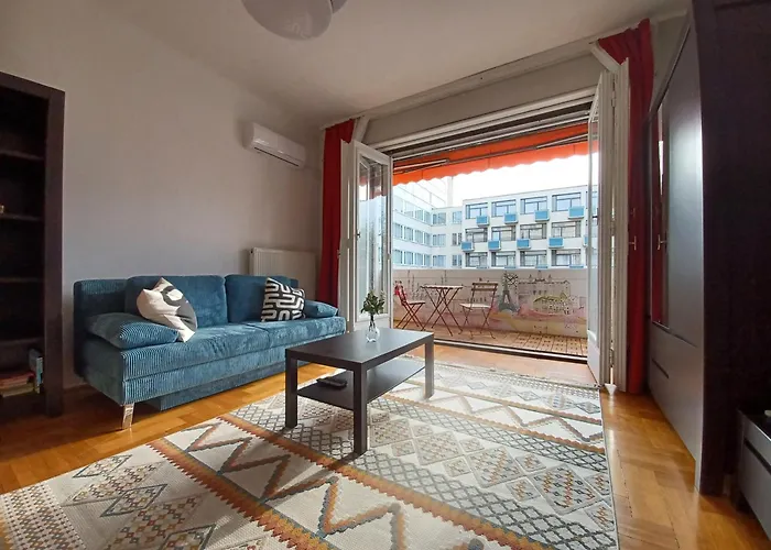 Hero\'S Square Apartment